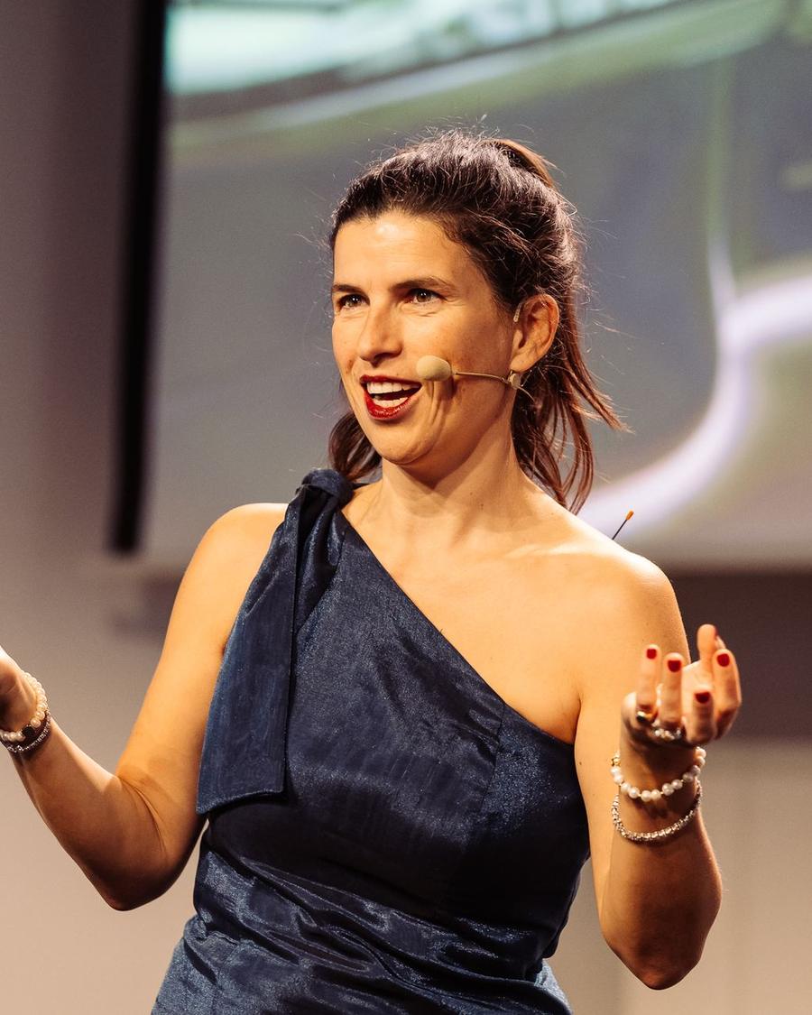 Dra. Ana Moreira como oradora num congresso internacional